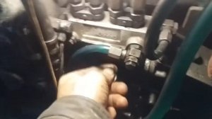 Сорвал резьбу\\ремонт помпы ТНВД\\МТЗ 80