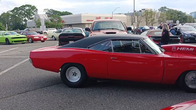 Dodge HEMI "572" Cubic-Inch V8 MONSTER!!! 6-9-2023 смотреть онлайн