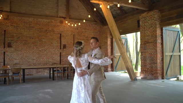 ? LAST MINUTE Wedding Dance - 12 Simple Steps & Figures Anyone Can Learn #firstdance смотреть онлайн