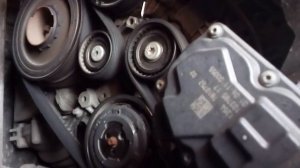 Ремонт BMW X3 замена приводного ремня.