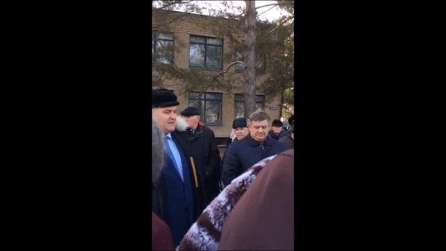 У илекчан возникли вопросы к главе района смотреть онлайн