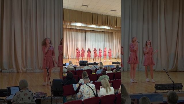 Евангелина Шиповская и Менестрели «Ромашковые поля» смотреть онлайн
