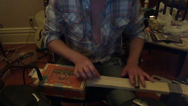 WFL's new 4 string Cigar Box Guitar смотреть онлайн