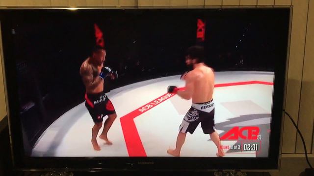 Luis "Baboon" Palomino defeats the Russian Musa Khamanaev 2nd round Knock Out! смотреть онлайн