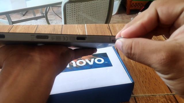 ¿SE PUEDE INSTALAR UN DISCO SSD EN Lenovo IdeaPad D330? | ¿Disco duro SSD SE PUEDE? смотреть онлайн