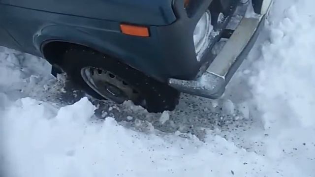 Как чистят дороги к нам в деревню))) О ЧУДО??? Хрена вам мать))) смотреть онлайн