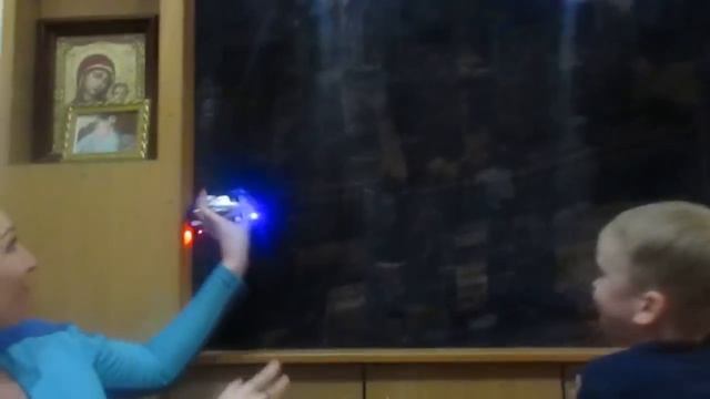 Машина ездит по стенам и потолку!!! Вы такое видели??? смотреть онлайн