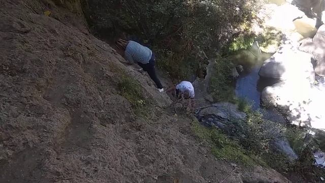 Как спускаться ушелье Чертов мост, или мост сатаны искупаться смотреть онлайн