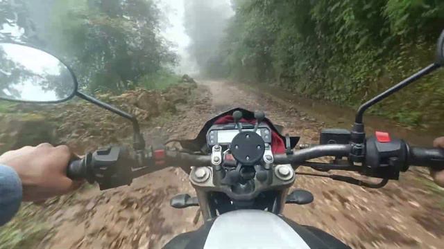 #sort ride on phulchowki with Fz 15 #cinematicvideo #phulchowki смотреть онлайн