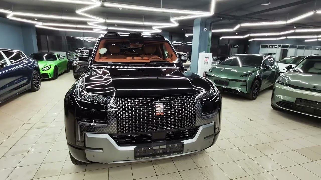 BYD Yangwang U8, 2023 в Москве ИмпортМоторс смотреть онлайн