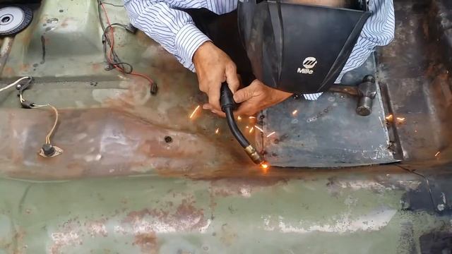 1975 Ford Granada floor patch welding смотреть онлайн