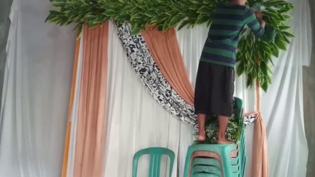 Dekorasi pelaminan fotobooth terbaru 2022,buat acara lamaran simpel dan elegan. смотреть онлайн