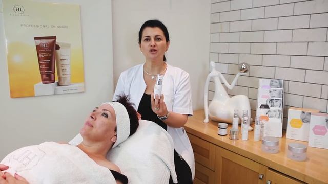 סרום הבהברה לשימוש בעור הפנים SERUM DERMALIGHT смотреть онлайн