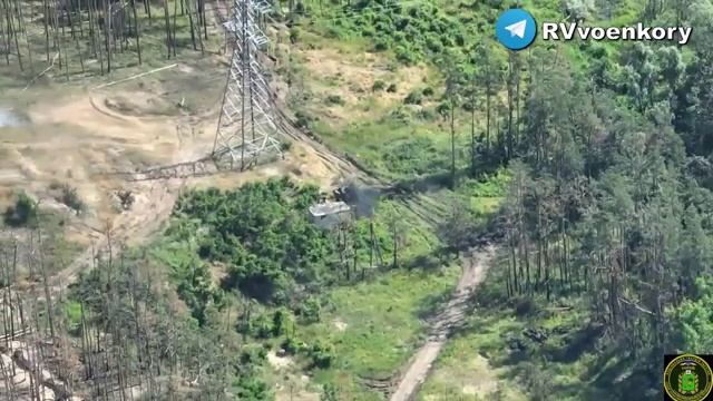 Бой глазами врага: кадры атаки в Серебрянском лесу у Белогоровки.
Читаем ниже. смотреть онлайн