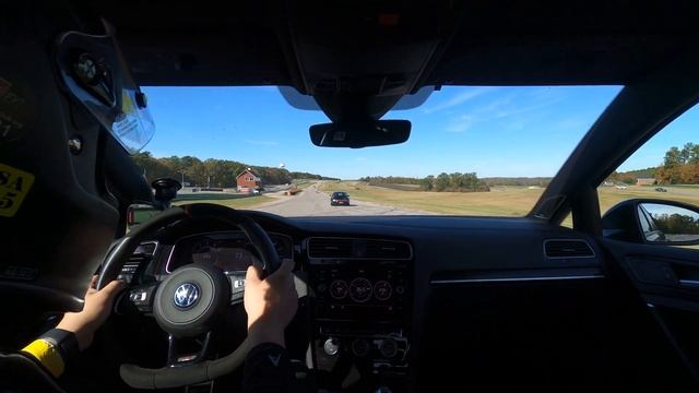 Audi Club Fall Finale HPDE Track Day at VIR. Golf R MK7.5 - Yellow Group смотреть онлайн