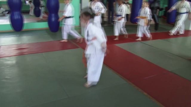 Сотрудник ГУФСИН стал чемпионом Европы по карате смотреть онлайн