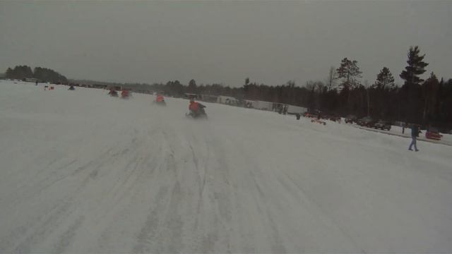 Vintage Snowmobile Race 0-400 Fan Final смотреть онлайн