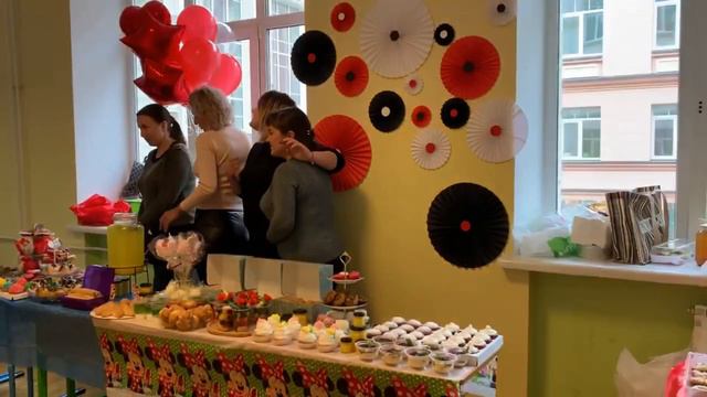 Школьная ярмарка смотреть онлайн