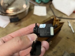 Датчик загрязнения воздуха VW Passat B6. Замена и проверка.