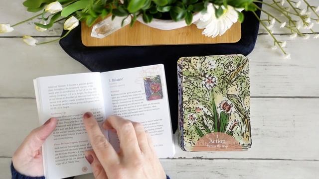 The Language of Flowers Oracle (flip-through and pairings) смотреть онлайн