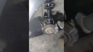 установка амортизаторов. гольф 3!