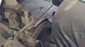 Замена Верхней опоры амортизатора на hyundai accent 3