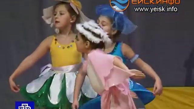 На балу в сказочном королевстве смотреть онлайн