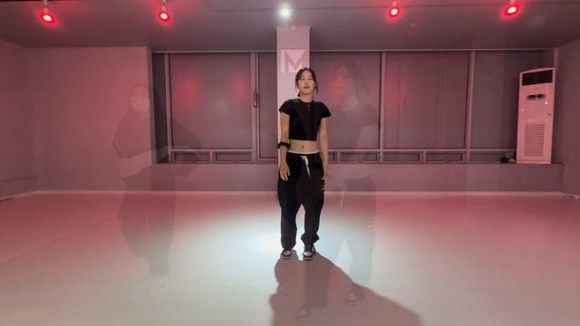 화사 (HWASA) - I Love My Body | SINAE K-POP (A)