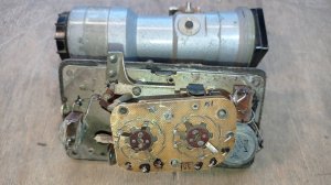 Разбор-обзор очередных блоков, приборов на драгметалл. Радиодетали, золото, палладий, платина.