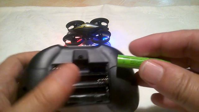 Mini Drone Headless Mode Quadcopter 6 Axis Gyro смотреть онлайн