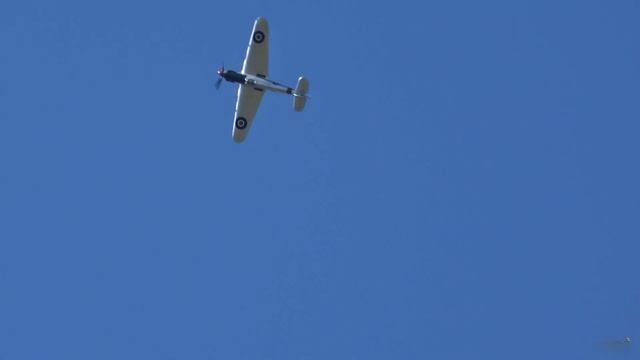 P-51 Mustang vs. Hurricane - A Comparision смотреть онлайн