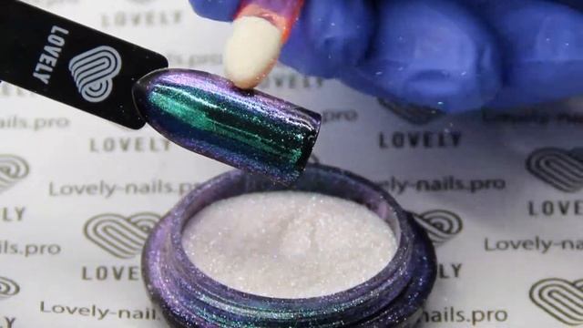 Втирка Lovely Nails U04 - Единорог – нежнейший жемчужный блеск с зеленым шиммером на белом смотреть онлайн