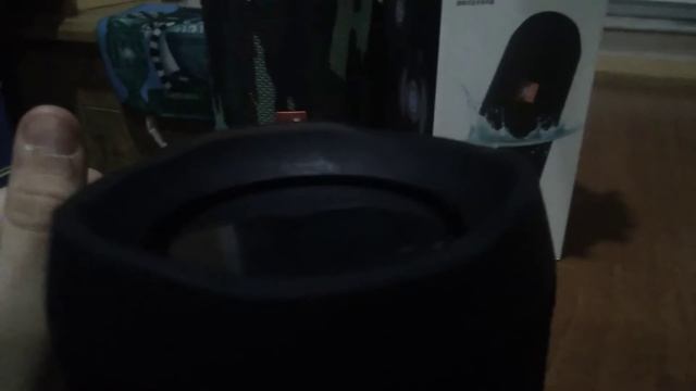 Сровнение flip 4 и jbl charge 3 + поленка смотреть онлайн