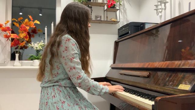 Орехова Юлиана. Григ Поэтическая картинка смотреть онлайн