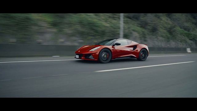 The first Lotus Emira in Spain (4k video) смотреть онлайн