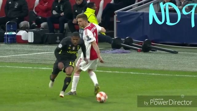 Douglas Costa skilled dribbles vs Ajax 2019 (4k Quality) смотреть онлайн
