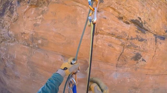 Ascending Rope With WC Ropeman 2 Ascenders