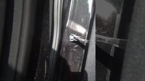 Как спрятать кабель видеорегистратора в Nissan Qashqai (одной рукой)