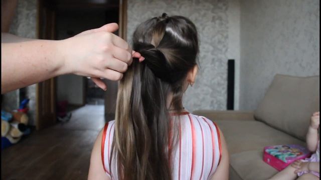 ПРИЧЕСКА. КАК БЫСТРО сделать ПРИЧЕСКУ. КОСА РЕЗИНКАМИ. смотреть онлайн