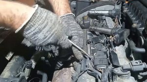 Замена свечей зажигания. Skoda roomster 2007г 1,4 бензин #авто#ремонт #автомобили#шкода