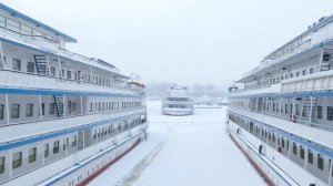 Где зимуют теплоходы? Хлебниковский затон.