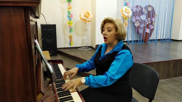 Музыкальное занятие для 1 и 2 младших групп детского сада. Песня "Что нам осень принесет? " смотреть онлайн