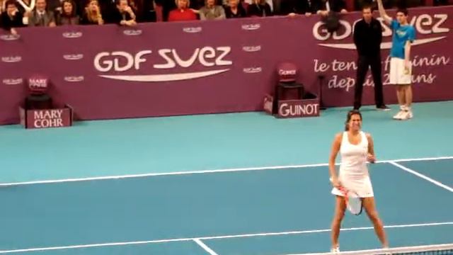 Soirée Amélie Mauresmo pour l'institut Curie 07/02/2012 смотреть онлайн