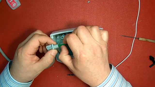 Ремонт тонометра AND UA 774. Быстро стравливает воздух. Выдаёт ошибку. смотреть онлайн