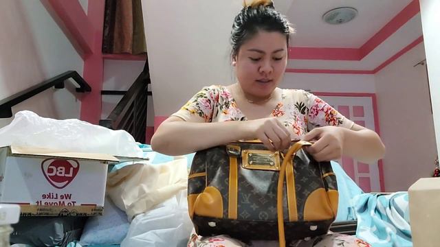 YAYAMANING BAG UNBOXING😂😁😍 смотреть онлайн