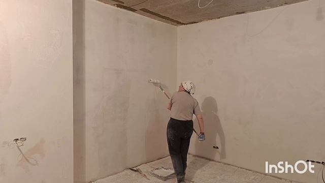 Как выровнять неоднородность цвета стены под обои смотреть онлайн