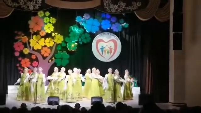 Песня Правильно неправильно. Русский народный хор Белоярский ХМАО Югра. Руководитель Галина Галушко смотреть онлайн
