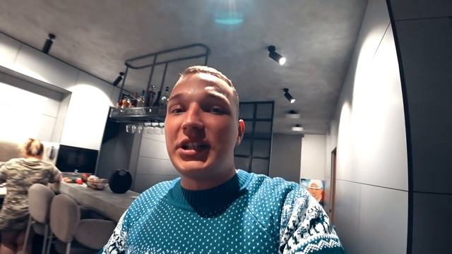 EDWARD BIL ПРОВЁЛ ДЕНЬ С ПОДПИСЧИЦЕЙ / КУРЬЕР ЯНДЕКС-ЕДЫ смотреть онлайн
