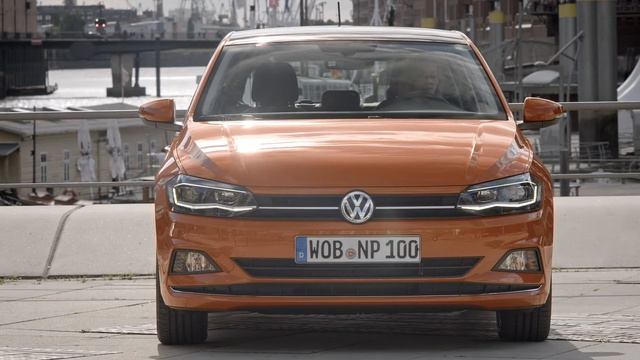 2018 Volkswagen Polo Highline & Beats - Exterior Footage смотреть онлайн