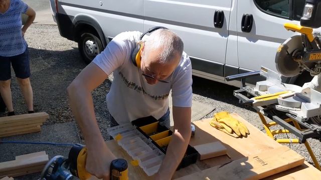 2011 Kia Sorento Mini Camper Conversion смотреть онлайн